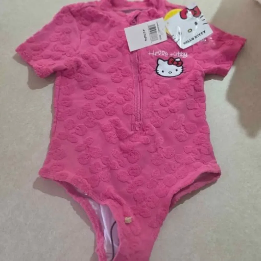 Hello Kitty One-Piece Swimsuit nwt 4T 50+ spf